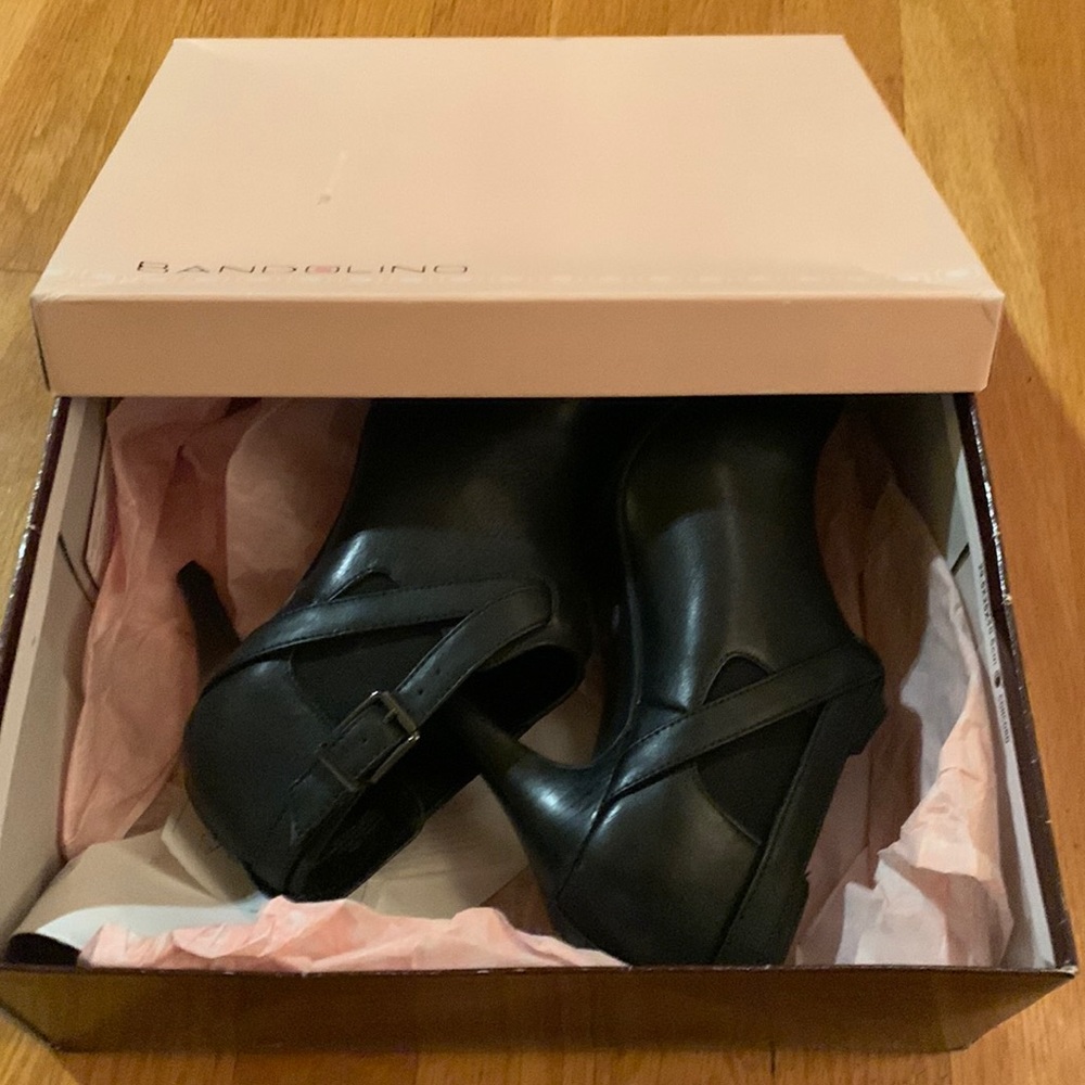 Bandolino black boots
